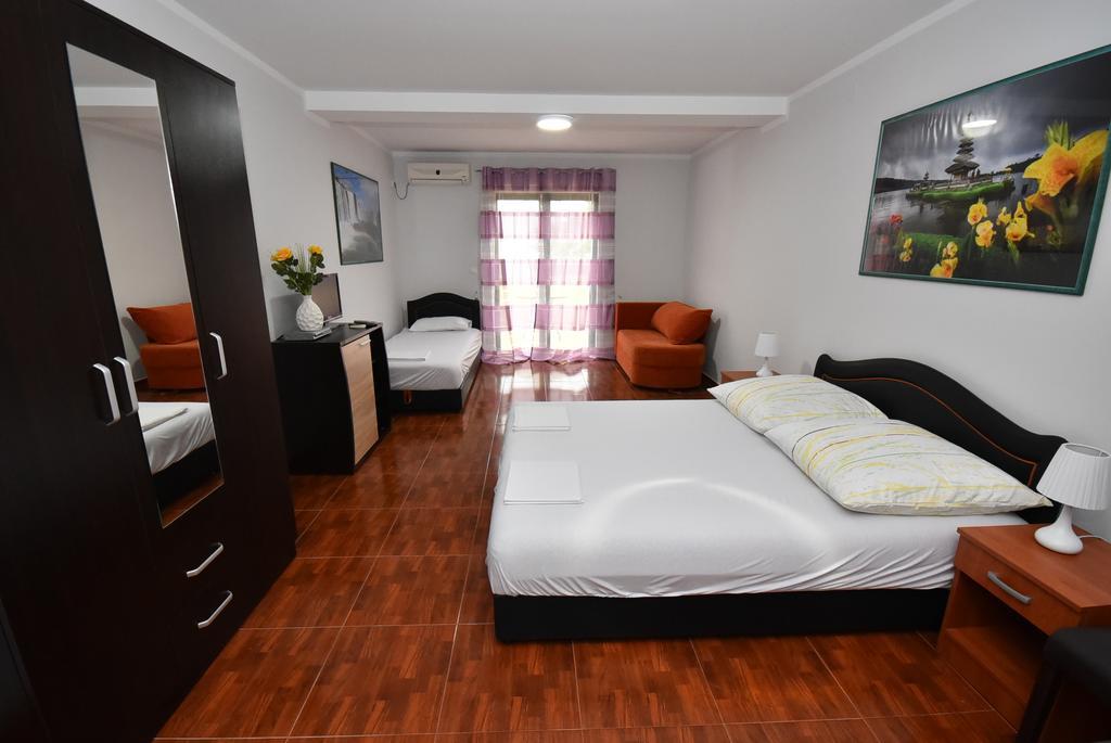 Apartmani Bozinovic Herceg Novi Exterior foto